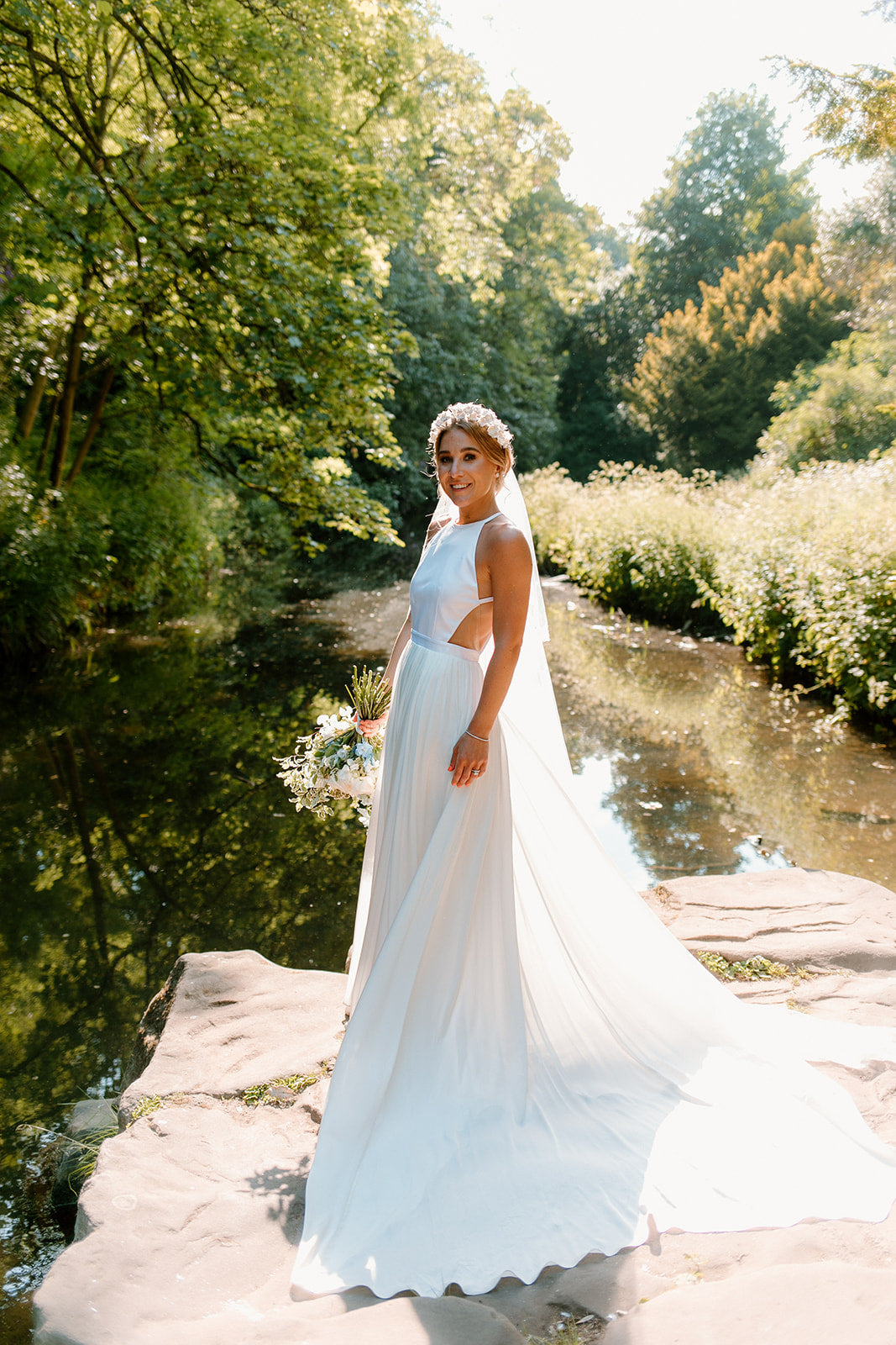Beautiful bride Elle wears the Fleurette clay crown
