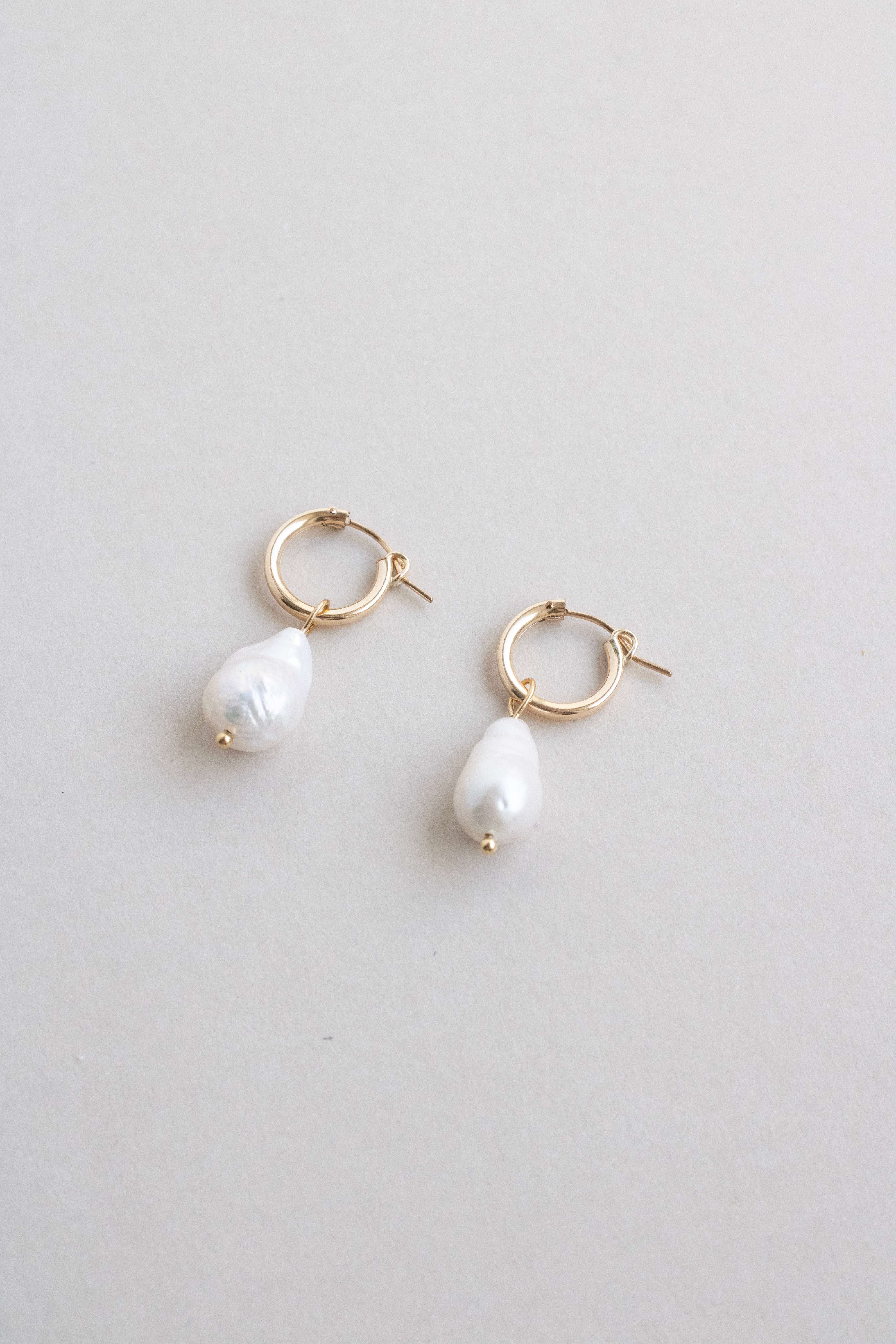 Goldie Hoops | real baroque pearl