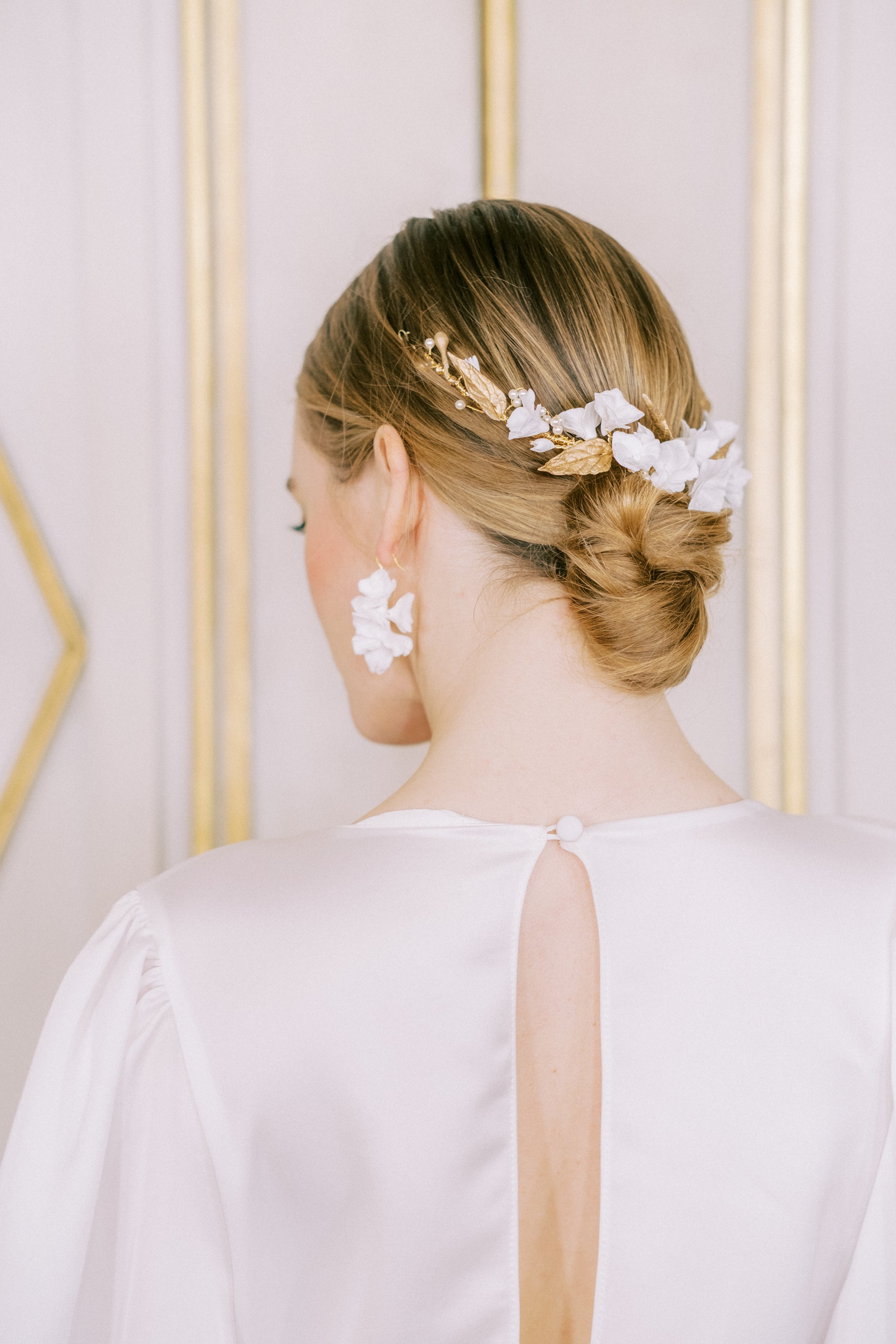 *SAMPLE* MAE | clay leaf comb