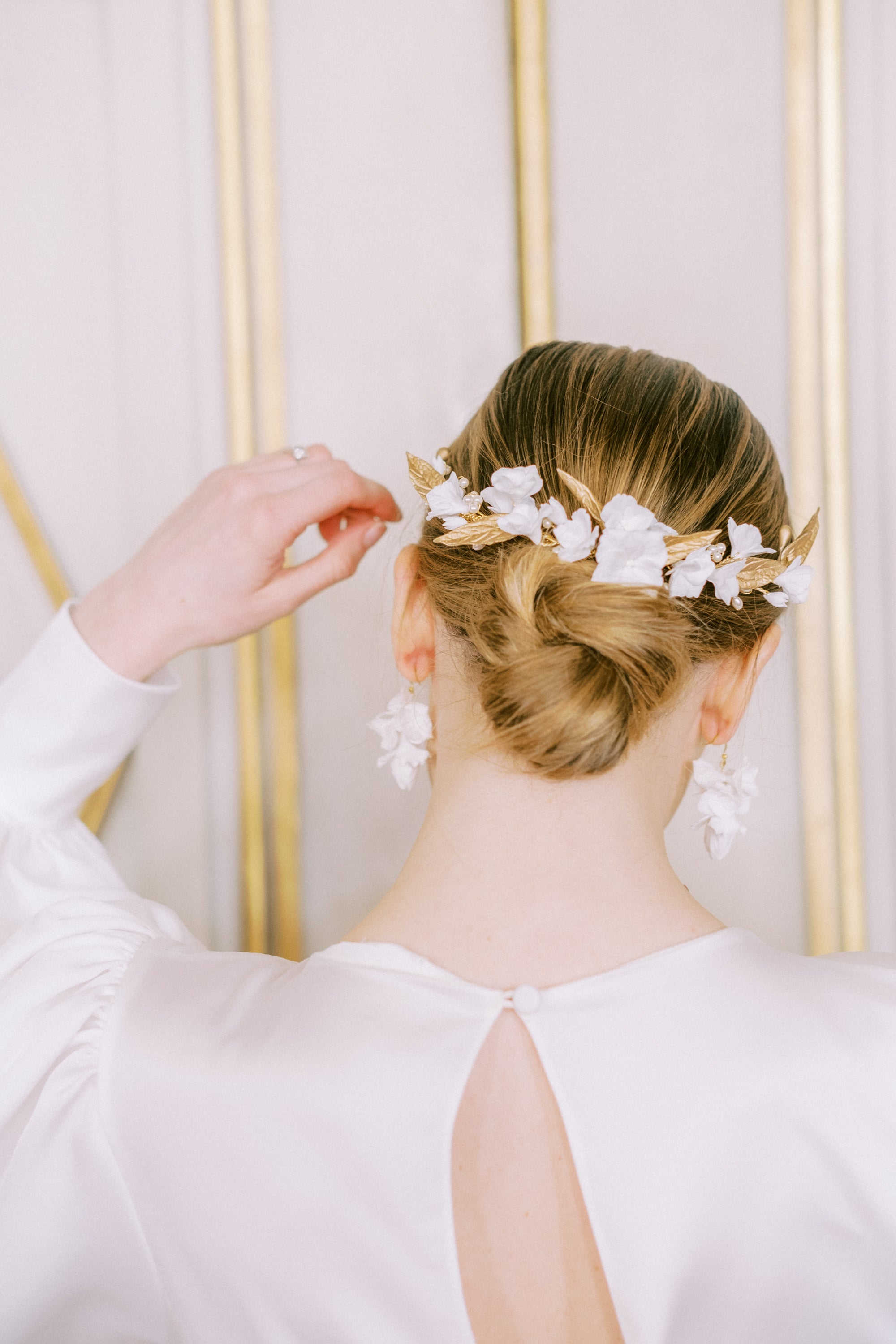 *SAMPLE* MAE | clay leaf comb