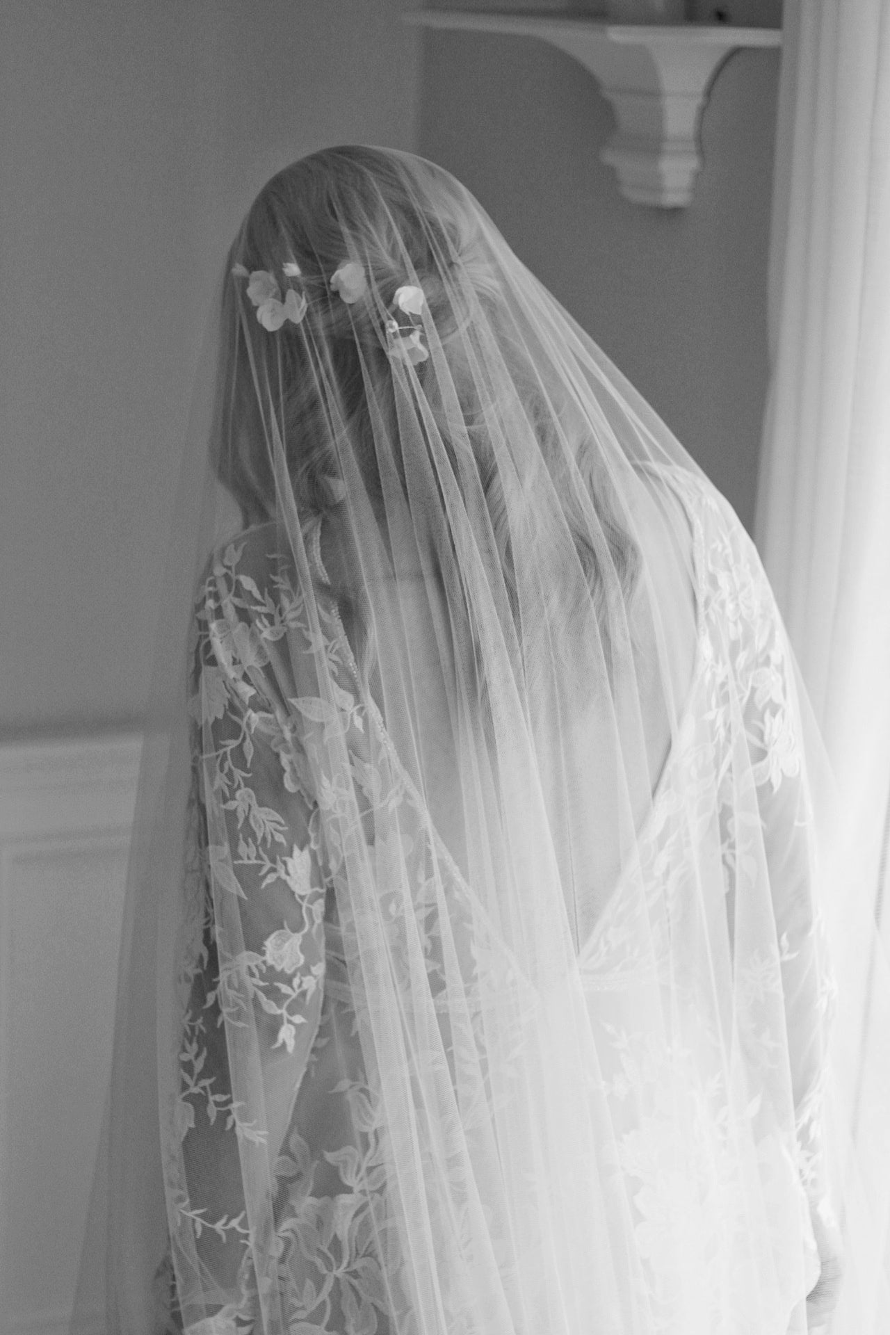 AVERIE | Clay flower pin