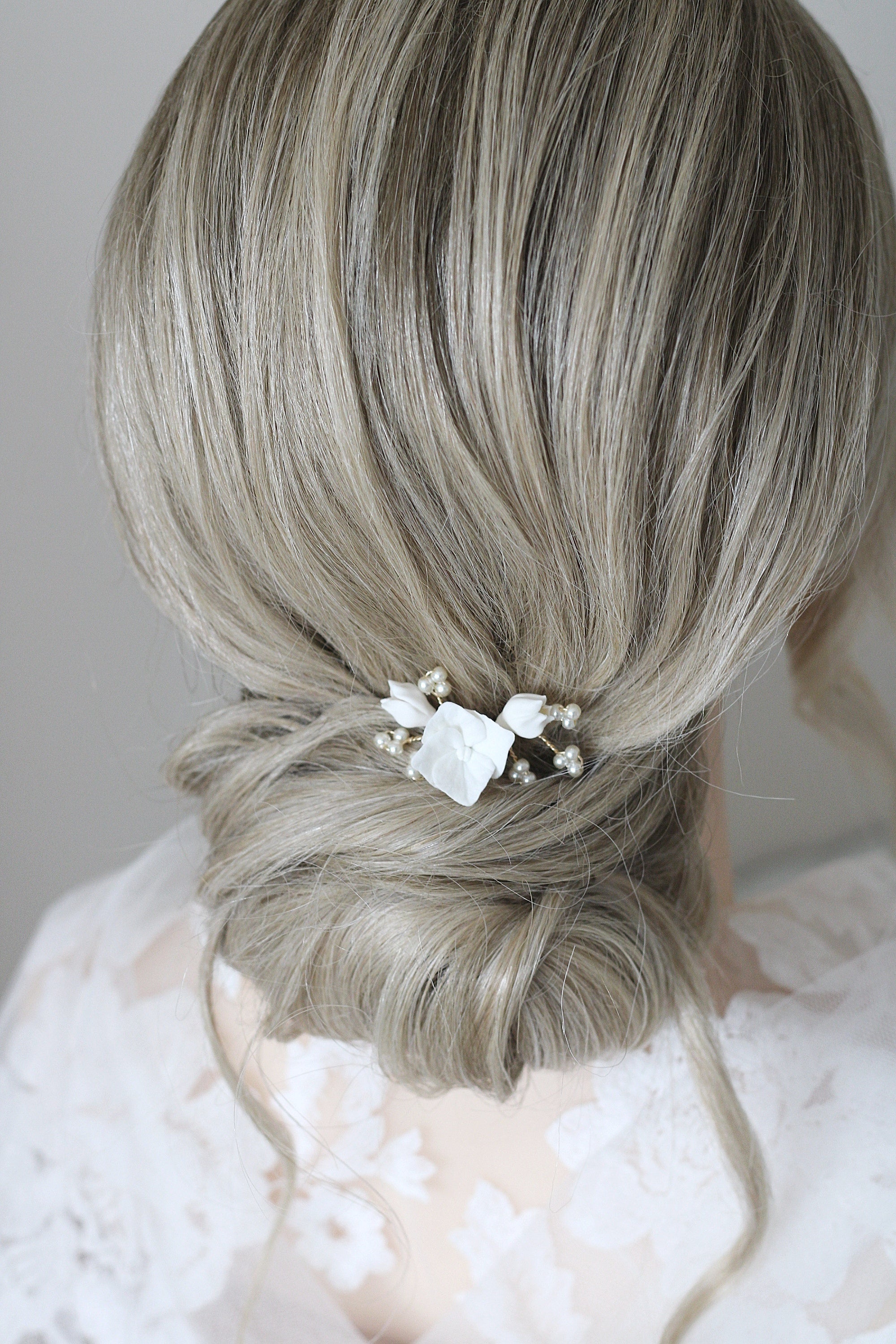 PETITE FLEUR | clay floral pin