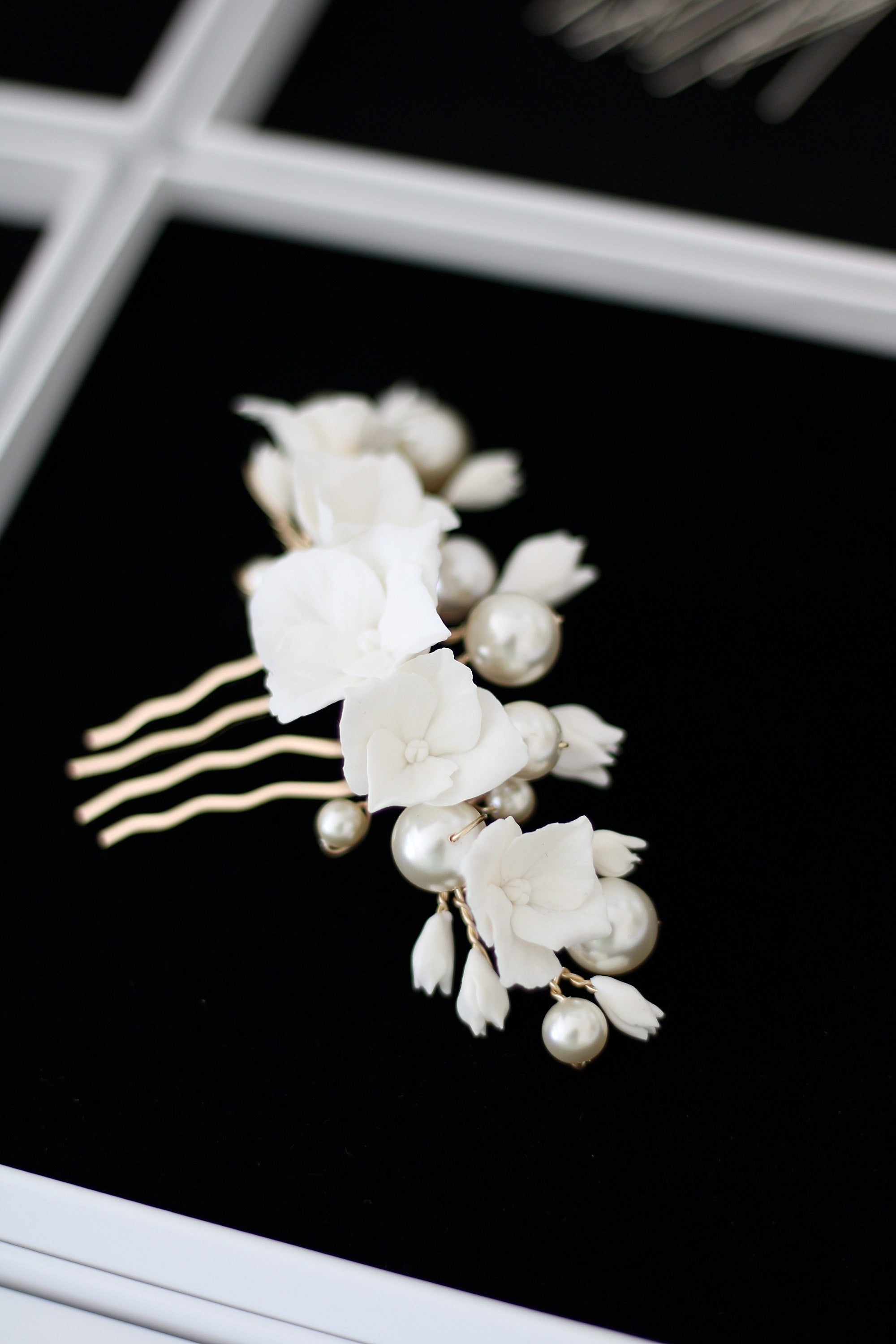 PETITE Antoinette | clay pearl comb