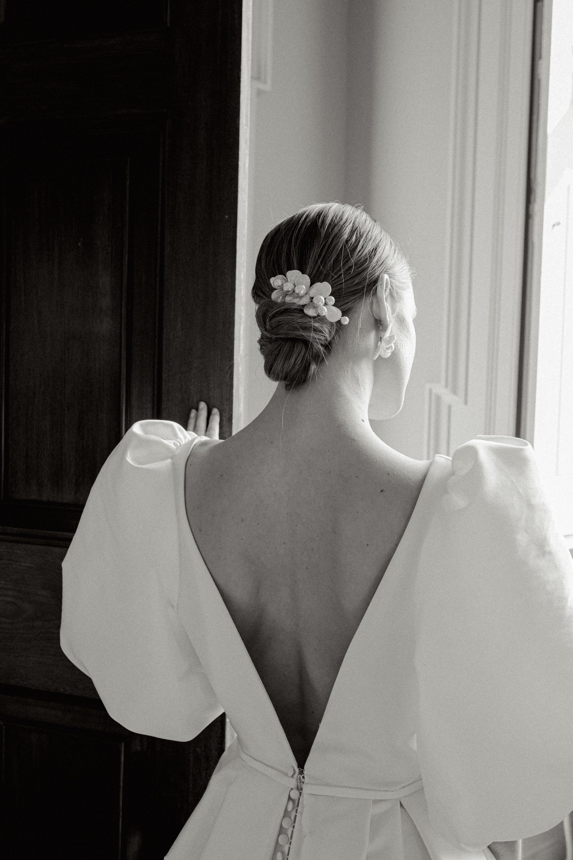 ways to style your wedding hair in a low bun