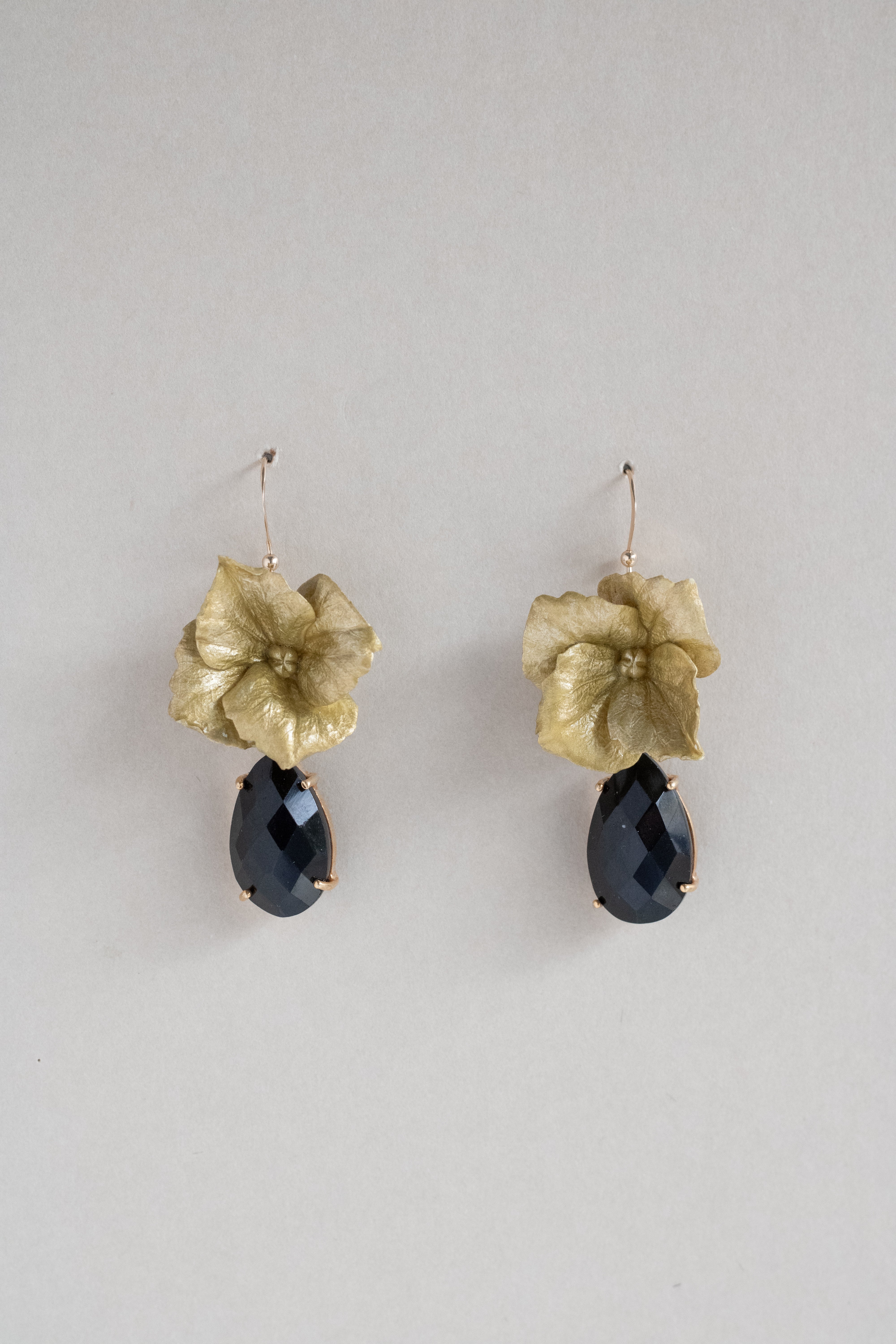Petite Antoinette | Gold Onyx