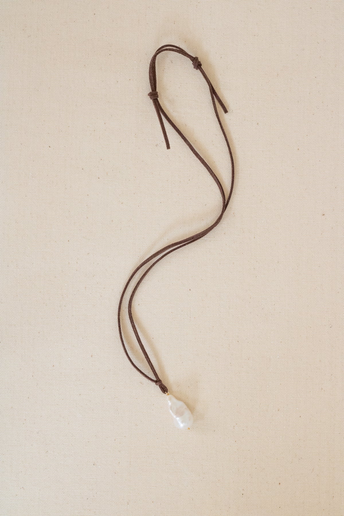Clíodhna Suede Pearl Necklace