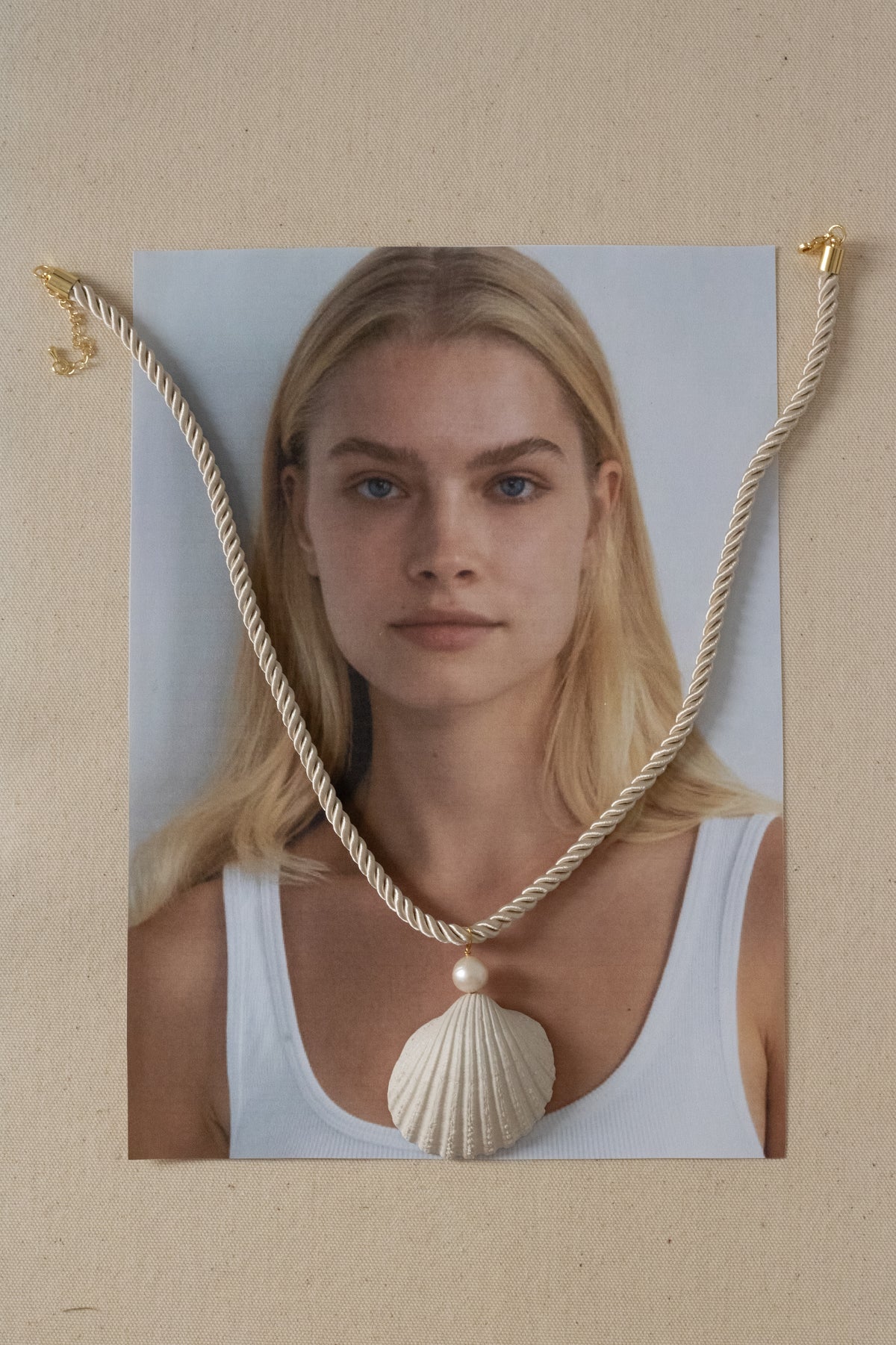 Tonn Shell Pendant Necklace