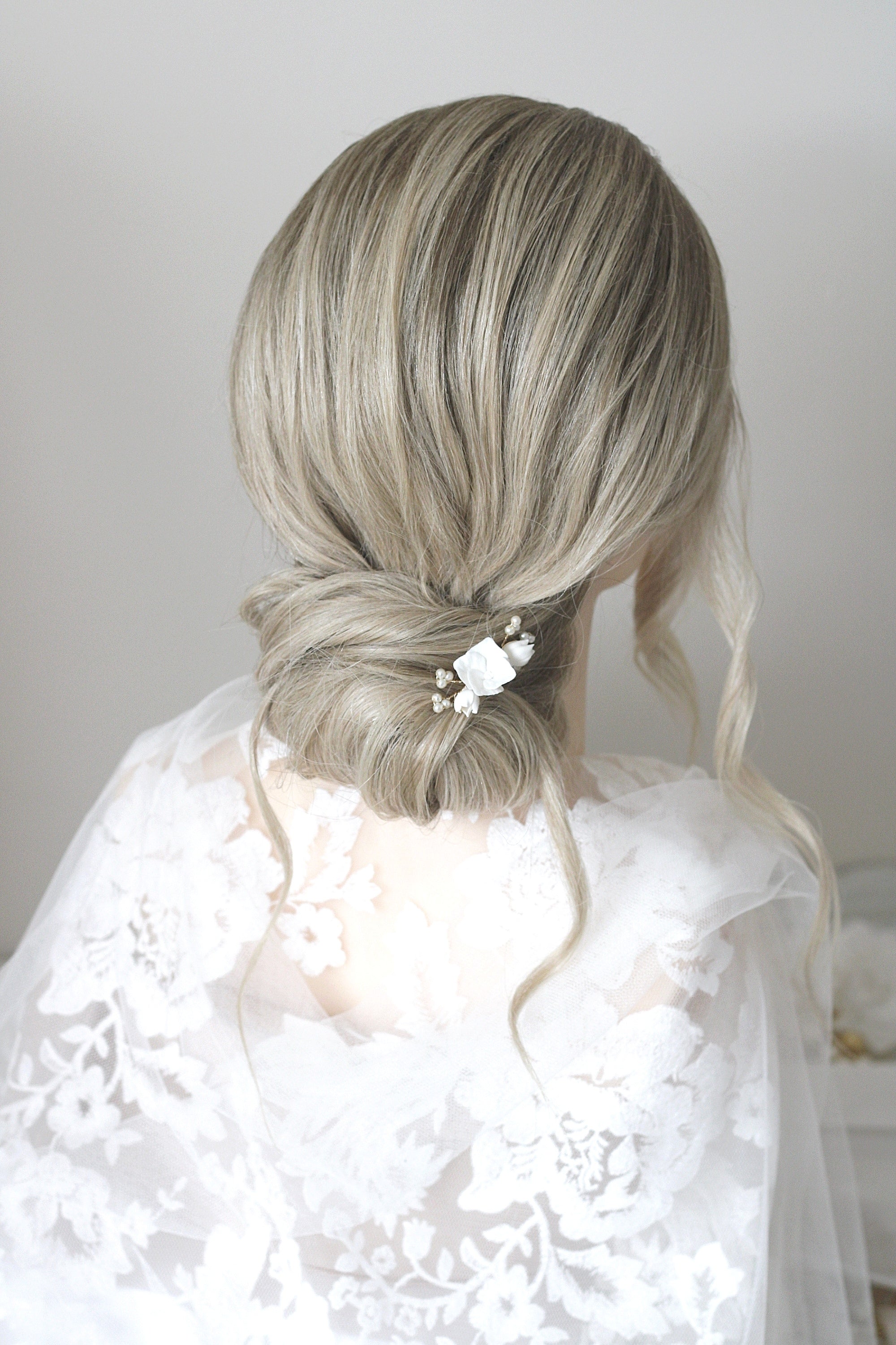 PETITE FLEUR | clay floral pin